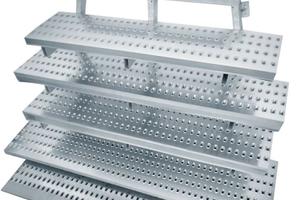 RAMPE E LAMIERATI PER PIANALI RIMORCHI LEGGERI