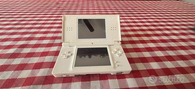 Nintendo DS lite