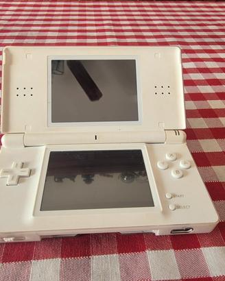 Nintendo DS lite