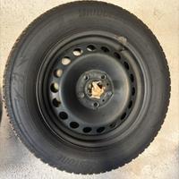 Set cerchi acciaio Golf 7 con treno pneumatici M+S