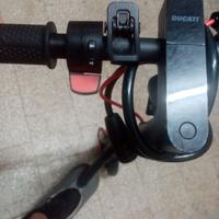  monopattino elettrico 