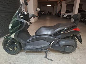 Yamaha Xmax 250