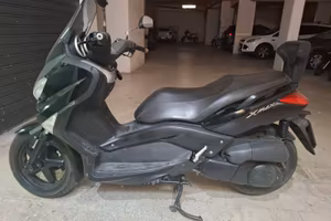 Yamaha Xmax 250