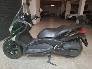Yamaha Xmax 250