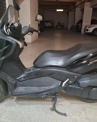 Yamaha Xmax 250