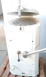 MACCHINA SPEZZATRICE ESAGONALE PER PANIFICI