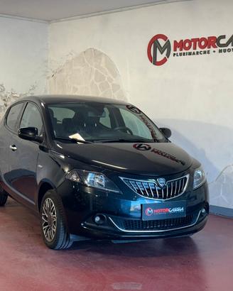 Lancia Ypsilon 1.0 FireFly 5 porte S&S Hybrid Albe