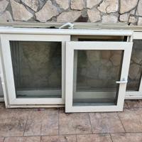 Finestre scorrevoli e termosifoni in ghisa