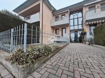 2 LOCALI A RONCO ALL'ADIGE