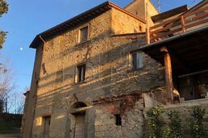 Appartamento di 85 m² con 5 locali e posto auto a 