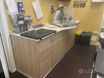 Banco per affettatrice
