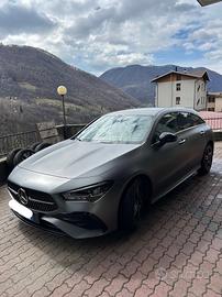 Mercedes Benz CLA 200 AMG Line