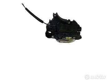 Ricambio Serratura porta anteriore Destra MITSUBIS
