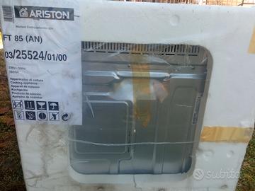 Forno incasso Ariston FT 85 AN imballato