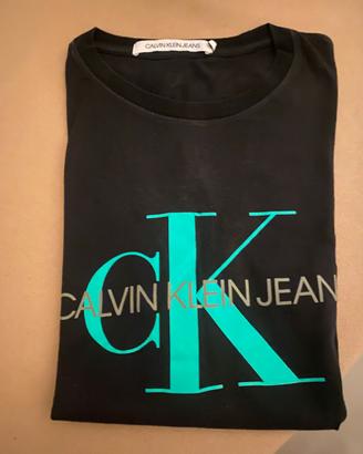 T-shirt Calvin Klein