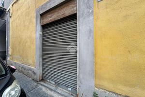 NEGOZIO A FRATTAMAGGIORE