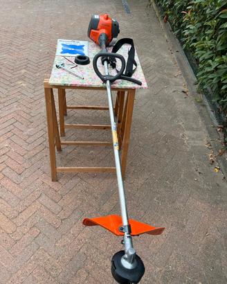 decespugliatore husqvarna 128rj