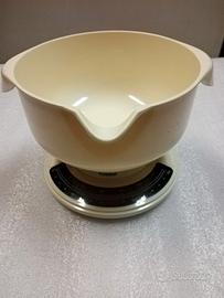 Bilancia con contenitore