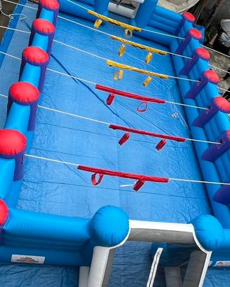 Calcio balilla umano gonfiabile bigliardino