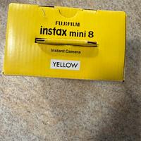 Fujifilm Instax Mini 8 Gialla. Come nuova!