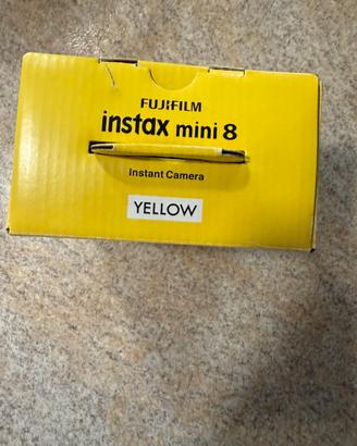 Fujifilm Instax Mini 8 Gialla. Come nuova!
