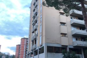 Garage in zona via Rossini / Sapora