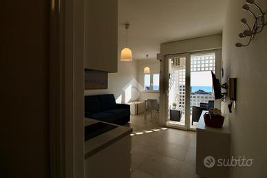 MONOLOCALE A LIGNANO SABBIADORO