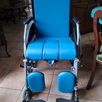 Sedia a rotelle per anziani