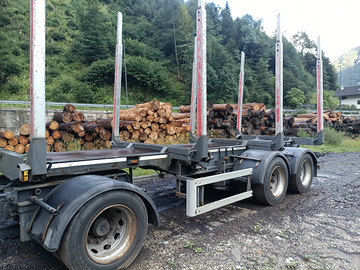 Rimorchio legname