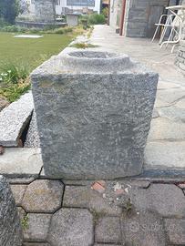 antico vaso in pietra 