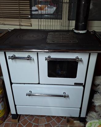stufa cucina a legna nordica