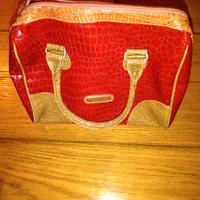 borsa donna rossa e beige lucida