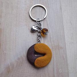 Portachiavi biscotto abbracci del mulino bianco