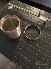 Vaso in metallo piu barra ikea