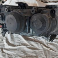 faro anteriore sinistro 