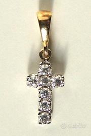 Croce in oro 18kt con zirconi; 340€ => 199€ (-40%)