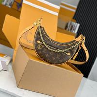 Louis Vuitton Loop Borsa a mano
