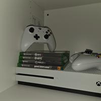 xbox One S con joystick e giochi