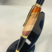 Penna fatta a mano con materiali molto robusti