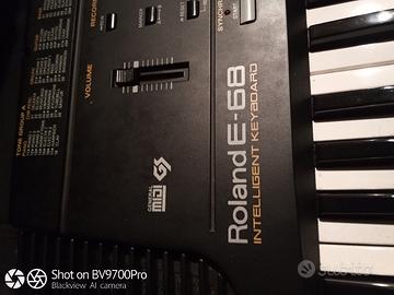 Tastiera musicale Roland E 68