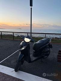 Sh 125