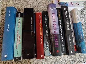 libri vari (principalmente thriller e gialli)