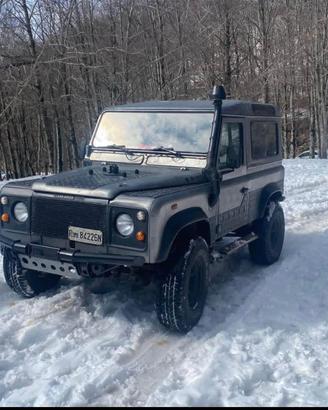 Land rover defender