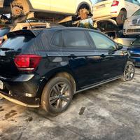 VOLKSWAGEN POLO 6 SERIE ANNO 2021