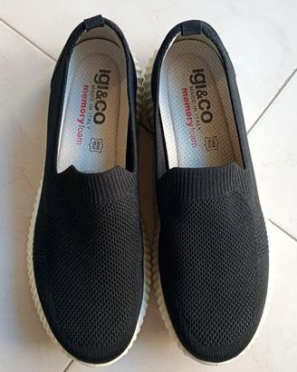 Scarpe Donna nuove num 40 MEMORY FOAM