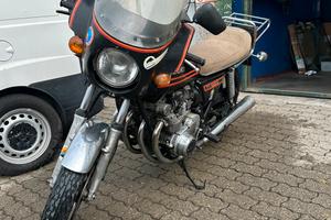 Suzuki GS550E