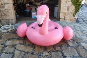 Fenicottero flamingo gigante gonfiabile
