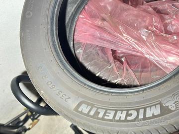 Gomme Michelin PRIMACY 4 235/60 r18 