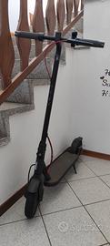 monopattino Xiaomi Electric Scooter 4 