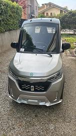 Minicar elettrica (utilizzo senza patente)
